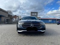 gebraucht Mercedes E300 Garantie vorhanden.