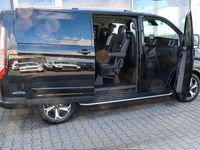 Gebraucht Ford Tourneo 170 PS (125 kW) 2023 Schwarz Van / Kleinbus