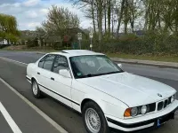 Używany BMW 520 150 KM (110 kW) 1990 Biały Sedan/Limuzyna