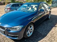 Gebraucht BMW 330 Luxury Line 258 PS (189 kW) 2012 Blau Limousine
