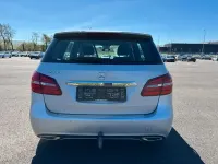 Gebraucht Mercedes B200 Urban 136 PS (100 kW) 2016 Silber Kleinwagen