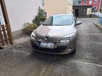 Gebraucht Renault Mégane III Dynamique 106 PS (77 kW) 2010 Beige Limousine