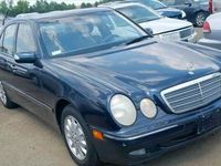Gebraucht Mercedes E240 170 PS (125 kW) 1998 Blau Limousine