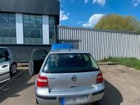 Usado VW Golf 75 HP (55 kW) 2003 Prateado Coupé