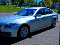 Second-hand BMW 520 184 CP (135 kW) 2012 Argintiu Berlinǎ