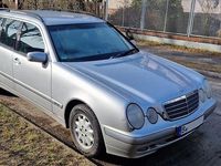 Gebraucht Mercedes E240 Classic 170 PS (125 kW) 2000 Silber Kombi