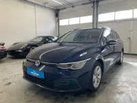 Gebraucht VW Golf VIII Life 116 PS (85 kW) 2023 Atlantik blue metallic Kombi