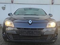 Gebraucht Renault Mégane 110 PS (80 kW) 2010 Grau Limousine