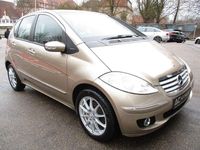 Gebraucht Mercedes A150 Elegance 95 PS (69 kW) 2005 Gold Limousine