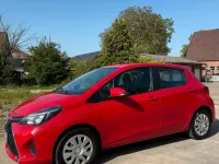 Gebraucht Toyota Yaris 70 PS (51 kW) 2015 Rot Kleinwagen