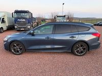 Gebraucht Ford Focus ST-Line 125 PS (91 kW) 2018 Chromablau metallic Kombi