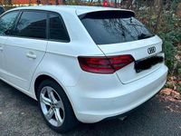 Gebraucht Audi A3 105 PS (77 kW) 2013 Weiß Kleinwagen