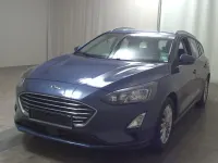 Käytetty Ford Focus Titanium 125 HP (91 kW) 2021 Sininen Sedan
