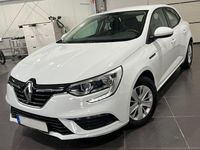 Gebraucht Renault Mégane IV 116 PS (85 kW) 2019 Weiß Limousine