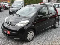 Gebraucht Peugeot 107 68 PS (50 kW) 2008 Schwarz Kleinwagen