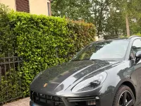 Gebraucht Porsche Macan Turbo 441 PS (324 kW) 2021 Grau SUV