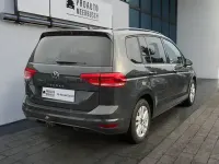 Gebraucht VW Touran Comfortline 150 PS (110 kW) 2024 Uranograu Van / Kleinbus