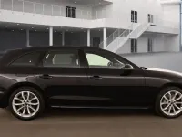 Używany Audi A4 Advanced 235 KM (172 kW) 2023 Czarny Sedan/Limuzyna