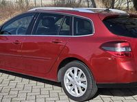 Gebraucht Renault Laguna III Dynamique 140 PS (102 kW) 2010 Rot Kombi
