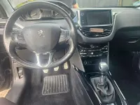 Gebraucht Peugeot 2008 Crossway 130 PS (95 kW) 2019 Grau SUV