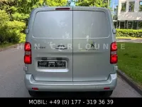 Gebraucht Peugeot Expert Premium 122 PS (89 kW) 2018 Silber Van