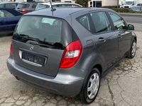 Gebraucht Mercedes A170 116 PS (85 kW) 2009 Mountaingrau Kleinwagen