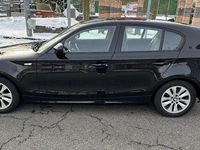 Gebraucht BMW 118 143 PS (105 kW) 2011 Schwarz Kleinwagen