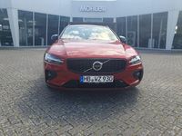 Gebraucht Volvo V60 Plus 197 PS (144 kW) 2024 Rot Kombi