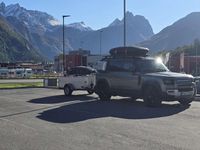 Gebraucht Land Rover Defender SE 249 PS (183 kW) 2021 Grün SUV