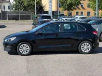 Gebraucht Hyundai i30 Select 99 PS (72 kW) 2018 Schwarz Limousine