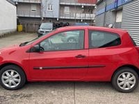 Gebraucht Renault Clio IV 75 PS (55 kW) 2012 Rot Kleinwagen