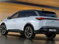 Neu Peugeot 5008 GTi 156 kW (213 PS) 2026 Okenit weiß metallic / dachfarbe SUV