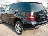 Gebraucht Mercedes ML320 224 PS (164 kW) 2008 Schwarz SUV