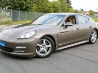 Gebraucht Porsche Panamera 4 299 PS (219 kW) 2010 Libell tuerkis/ocean jade Kleinwagen