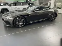 Gebraucht Aston Martin DBS 725 PS (533 kW) 2021 Grau Coupé