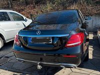 Gebraucht Mercedes E200 197 PS (144 kW) 2019 Schwarz Limousine