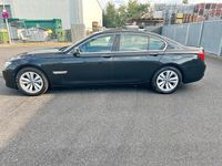 Gebraucht BMW 730 245 PS (180 kW) 2011 Schwarz Limousine