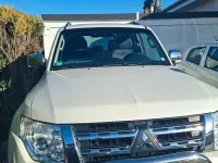 Gebraucht Mitsubishi Pajero Edition 200 PS (147 kW) 2014 Weiß SUV