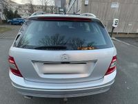 Gebraucht Mercedes C220 Elegance 170 PS (125 kW) 2008 Silber Limousine