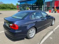 Second-hand BMW 320 150 CP (110 kW) 2004 Albastru Berlinǎ