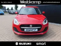 Gebraucht Suzuki Swift Club 83 PS (61 kW) 2023 Rot Kleinwagen