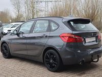Gebraucht BMW 225 224 PS (164 kW) 2018 Grau SUV