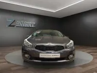 Usado Kia Ceed DREAM-TEAM Edition 128 CV (94 kW) 2015 Gris Utilitario