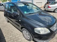 Gebraucht VW Fox 54 PS (39 kW) 2008 Schwarz Kleinwagen