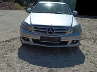Gebraucht Mercedes C180 156 PS (114 kW) 2007 Silber Limousine