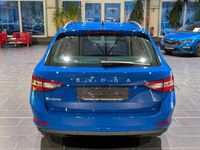 Gebraucht Skoda Superb Ambition 150 PS (110 kW) 2022 Blau Kombi