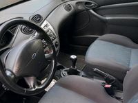 Usata Ford Focus 2002 Grigio Utilitaria