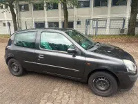 Gebraucht Renault Clio 75 PS (55 kW) 2002 Schwarz Kleinwagen
