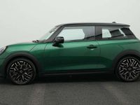 Gebraucht Mini Cooper Favoured 156 PS (114 kW) 2024 Grün Kleinwagen