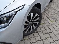 gebraucht VW Golf VIII 1.0 eTSI Life Active Klima Navi Einparkhilfe